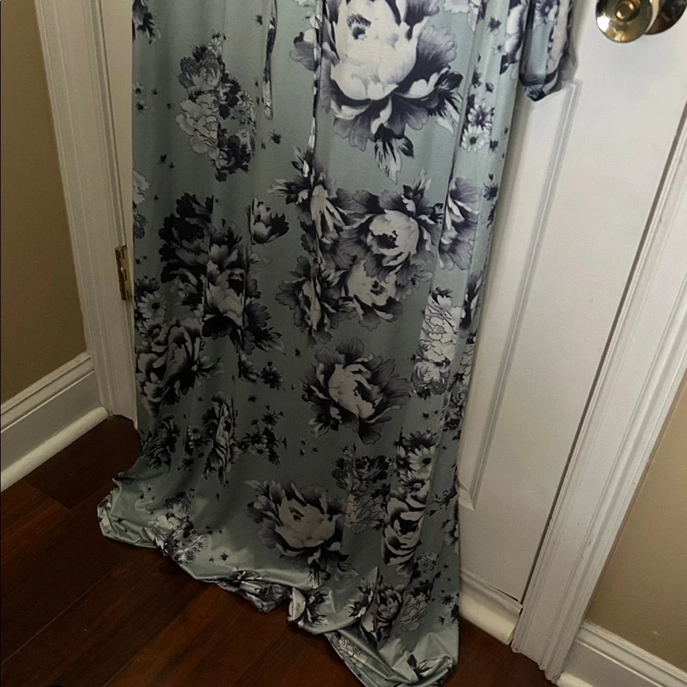 Urban Modesty Floral Maxi Dress - Blue and White - Picture 5 of 5